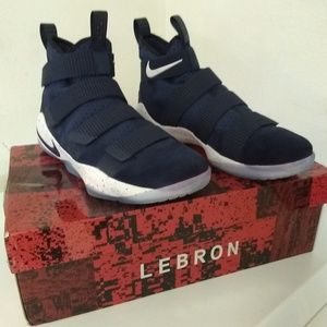 Nike Lebron - SOLD